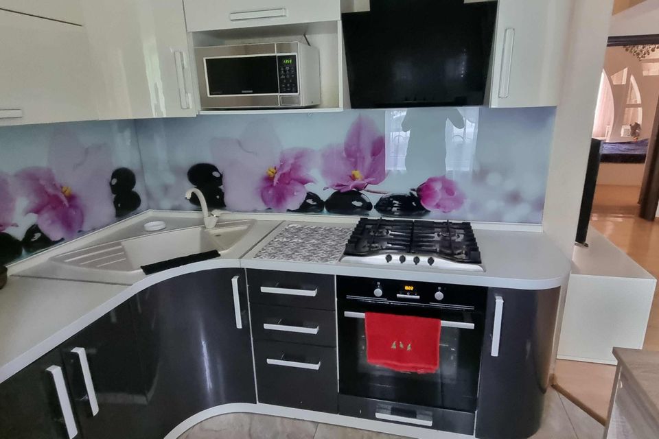 Сдаётся 2-комнатная квартира, 52 м²