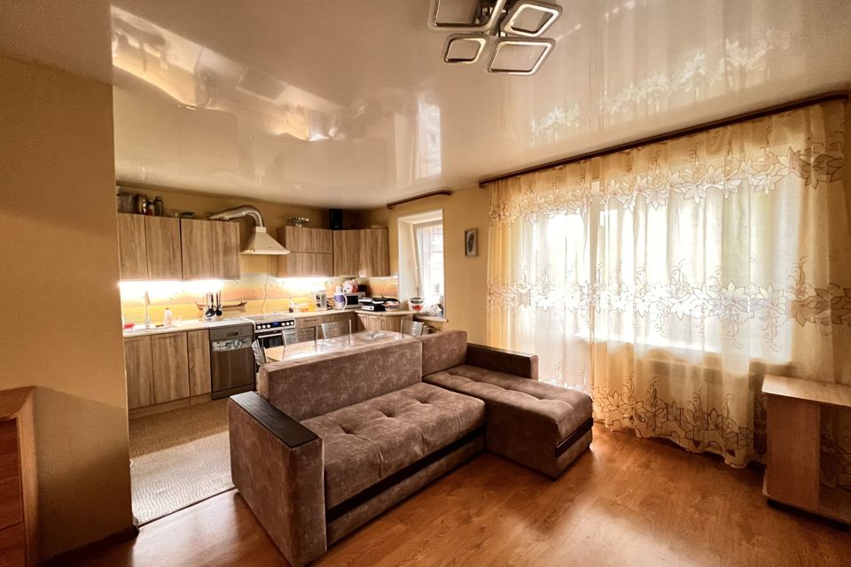 Купить 3-комнатную квартиру, 69 м² по адресу Приморский край, Находка, Нахимовск