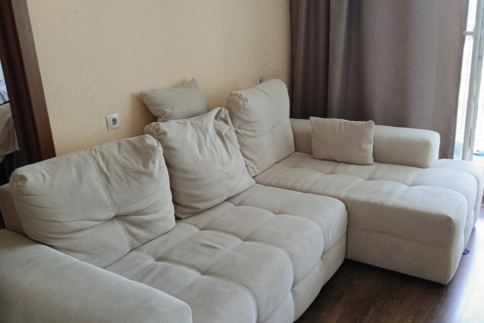 Продаётся 1-комнатная квартира, 49 м²