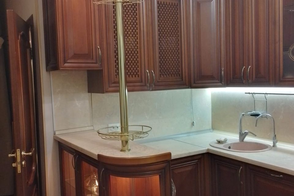 Продаётся 2-комнатная квартира, 56 м²