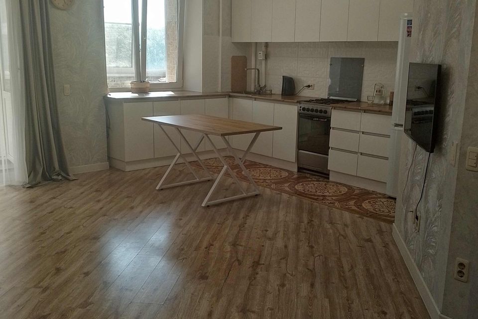 Продаётся 4-комнатная квартира, 88.9 м²