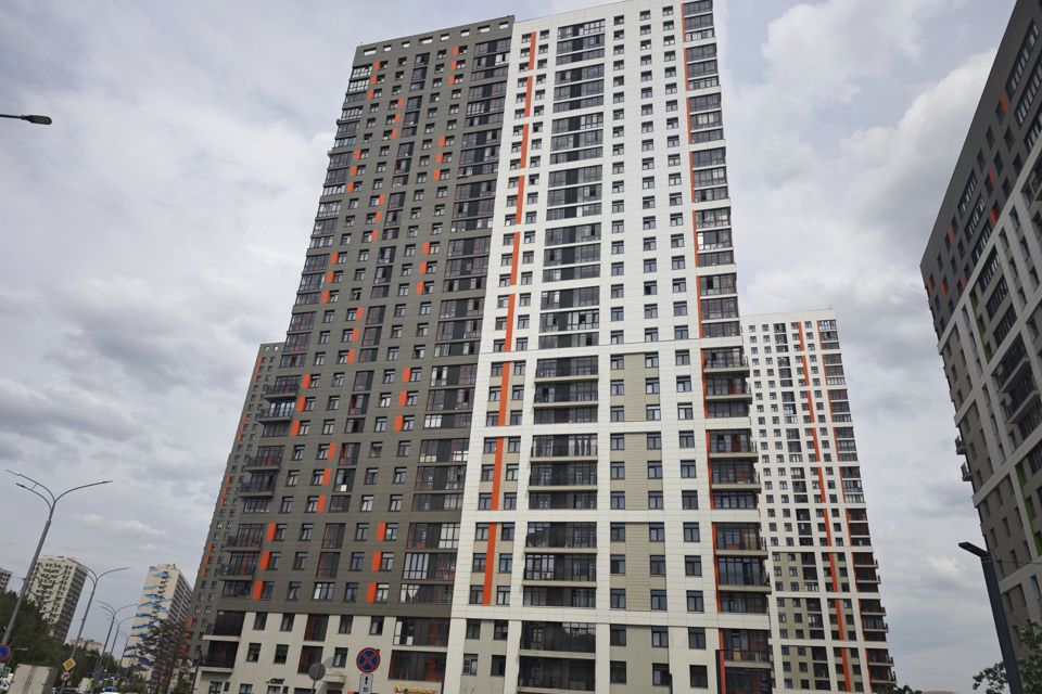 Продаётся 3-комнатная квартира, 73.7 м²