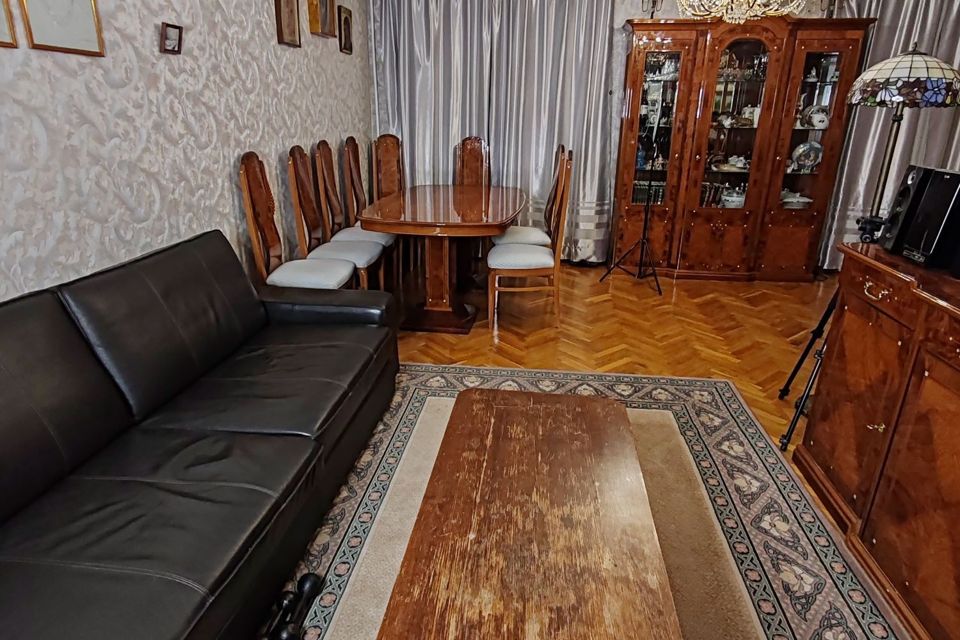 Продаётся 3-комнатная квартира, 99.6 м²