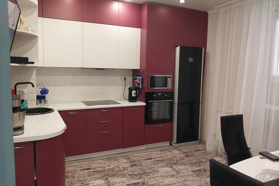 Продаётся 2-комнатная квартира, 65 м²