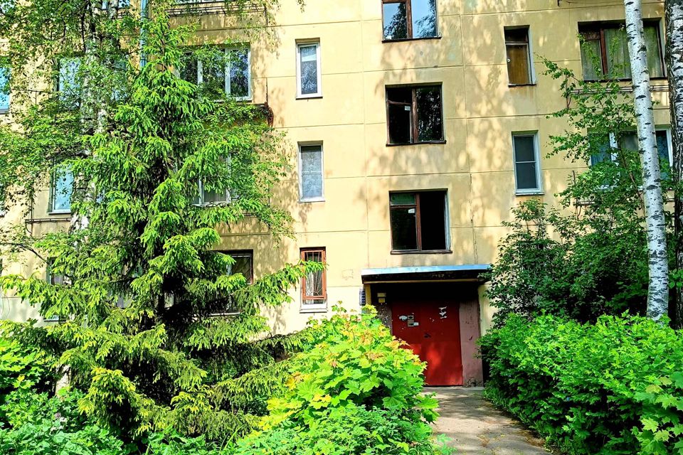 Продаётся 3-комнатная квартира, 42 м²