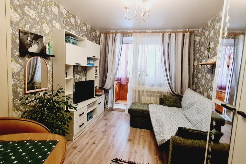 Продаётся комната в 5-комн. квартире, 12.2 м²