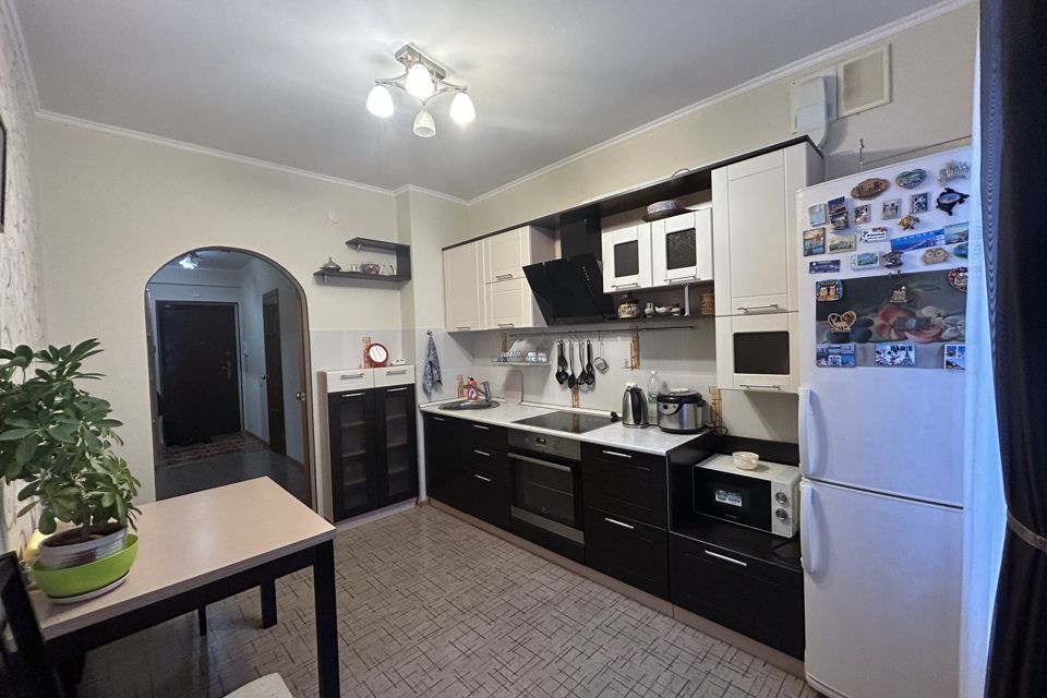 Продаётся 1-комнатная квартира, 40.8 м²