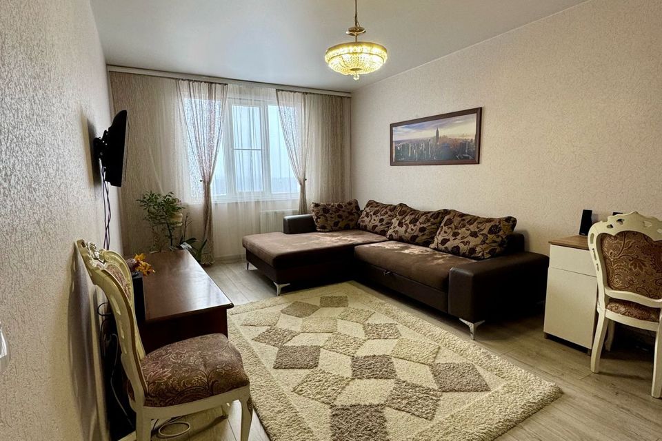 Продаётся 3-комнатная квартира, 72.8 м²