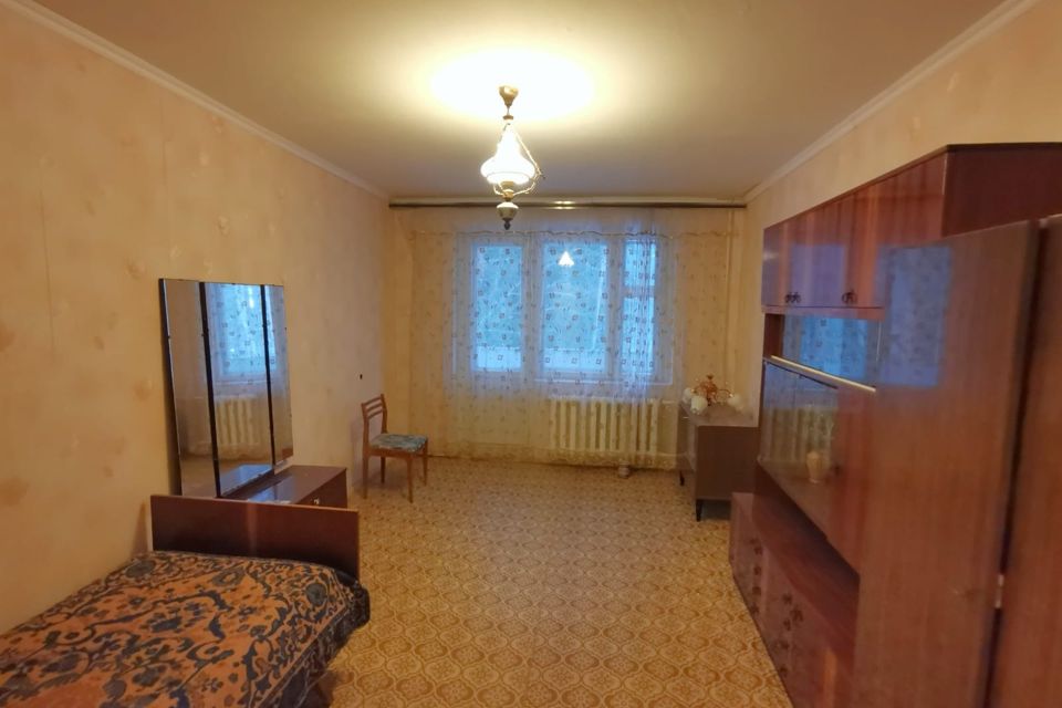Продаётся 1-комнатная квартира, 35.8 м²
