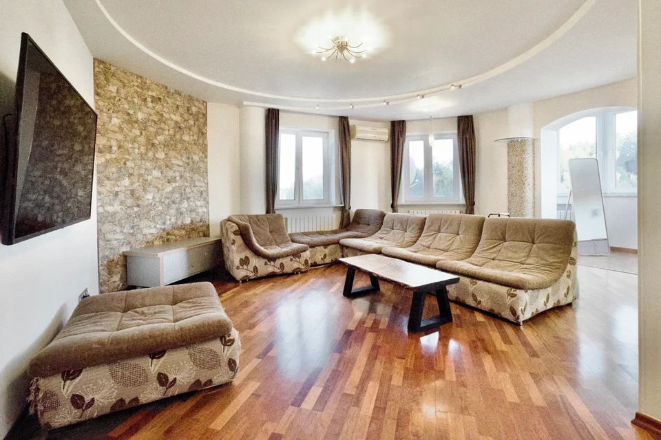Продаётся 3-комнатная квартира, 94.6 м²