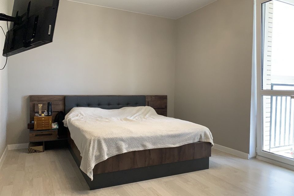 Продаётся 3-комнатная квартира, 76.3 м²