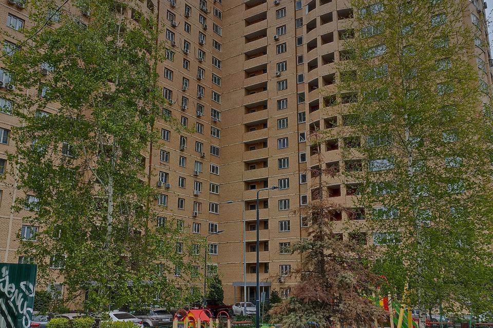 Продаётся 3-комнатная квартира, 98.3 м²
