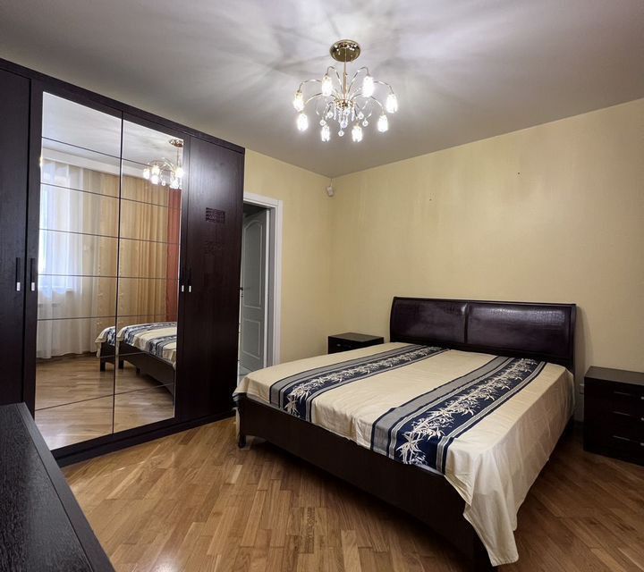 Продаётся 4-комнатная квартира, 149.3 м²