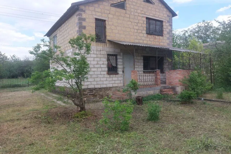 Продаётся 2-этажный дом, 100 м²