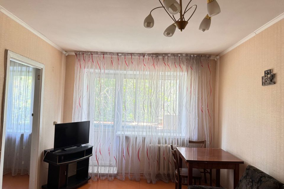 Продаётся 2-комнатная квартира, 42.8 м²