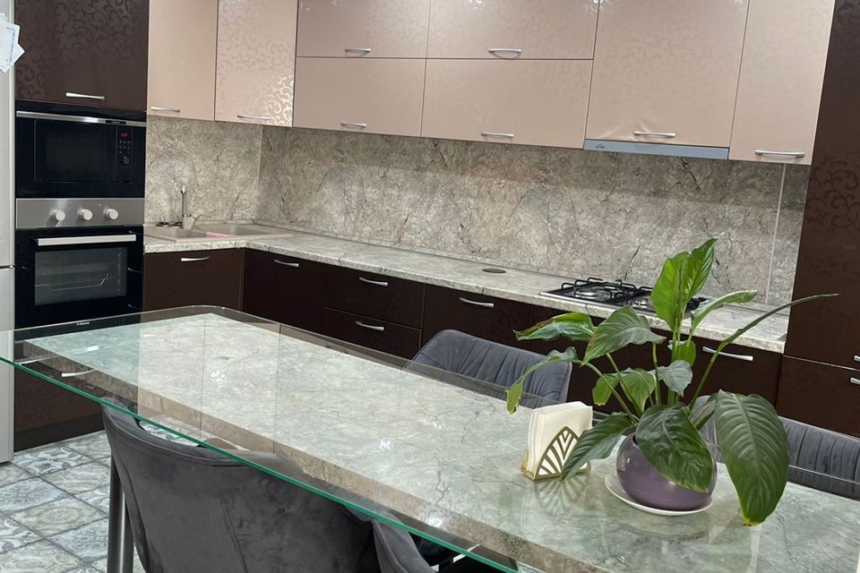 Продаётся 2-комнатная квартира, 60 м²