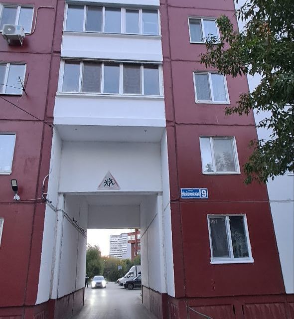 Продаётся комната в 4-комн. квартире, 37 м²
