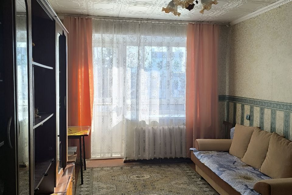 Продаётся 3-комнатная квартира, 52.3 м²