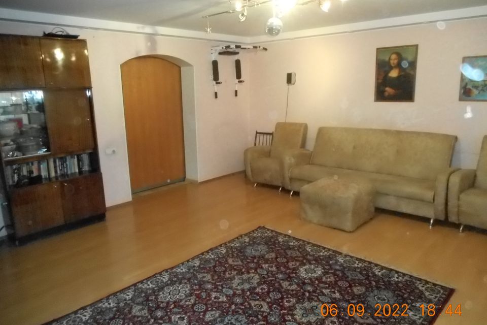 Продаётся 5-комнатная квартира, 111.2 м²
