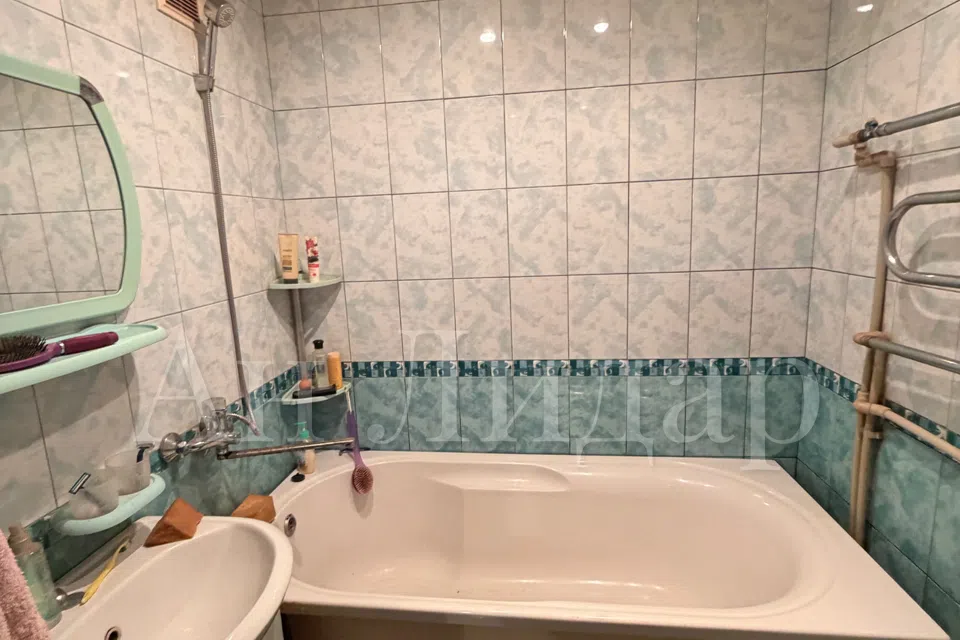 Продаётся 1-комнатная квартира, 38 м²