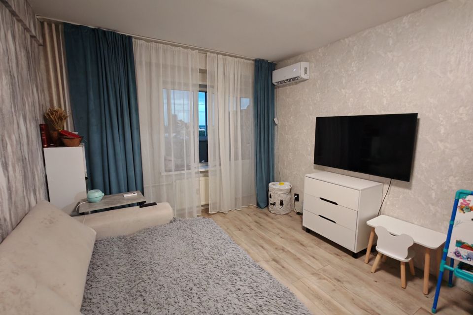 Продаётся 1-комнатная квартира, 45.2 м²