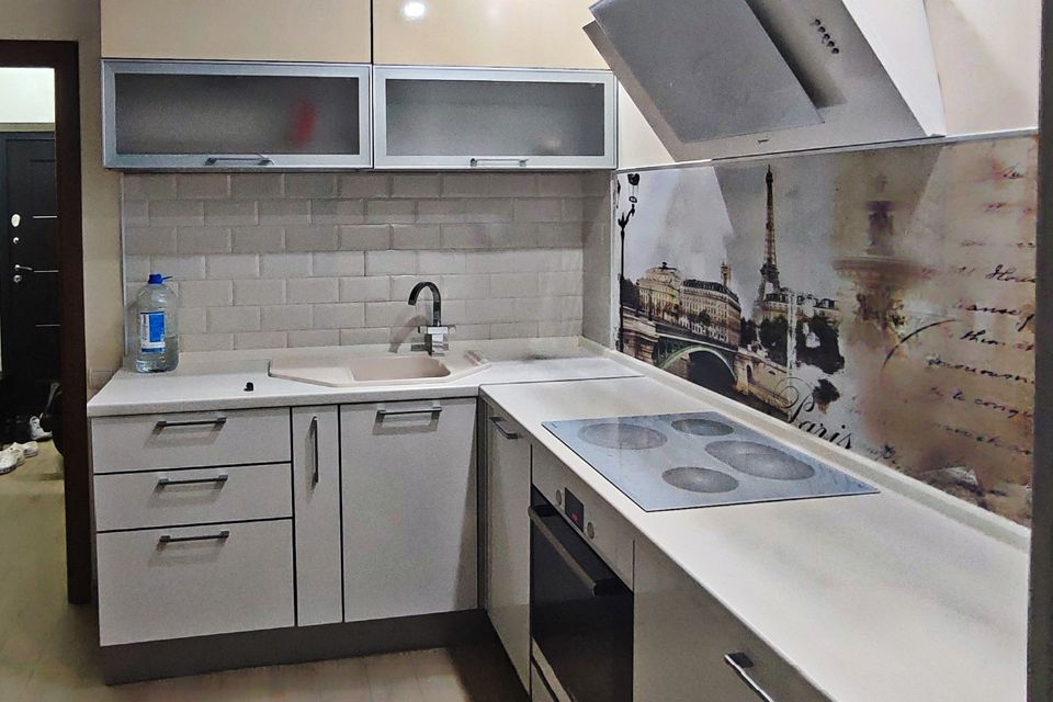 Продаётся 1-комнатная квартира, 37.9 м²