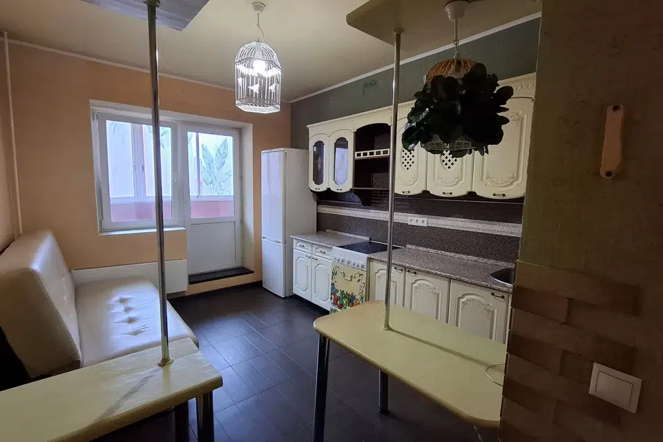 Продаётся 1-комнатная квартира, 48 м²