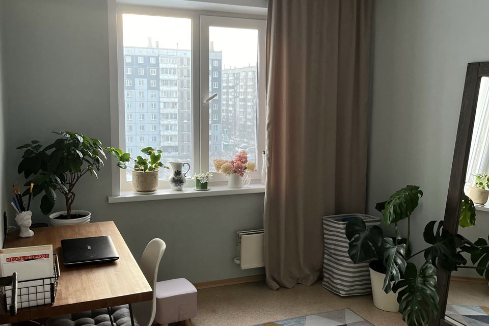 Продаётся 4-комнатная квартира, 79.6 м²