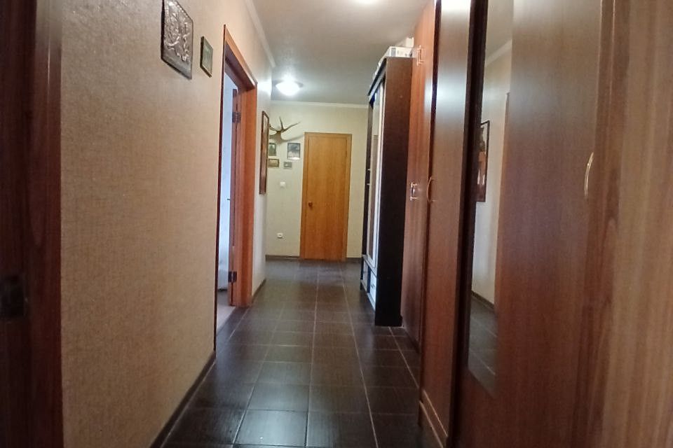 Продаётся 2-комнатная квартира, 65.4 м²
