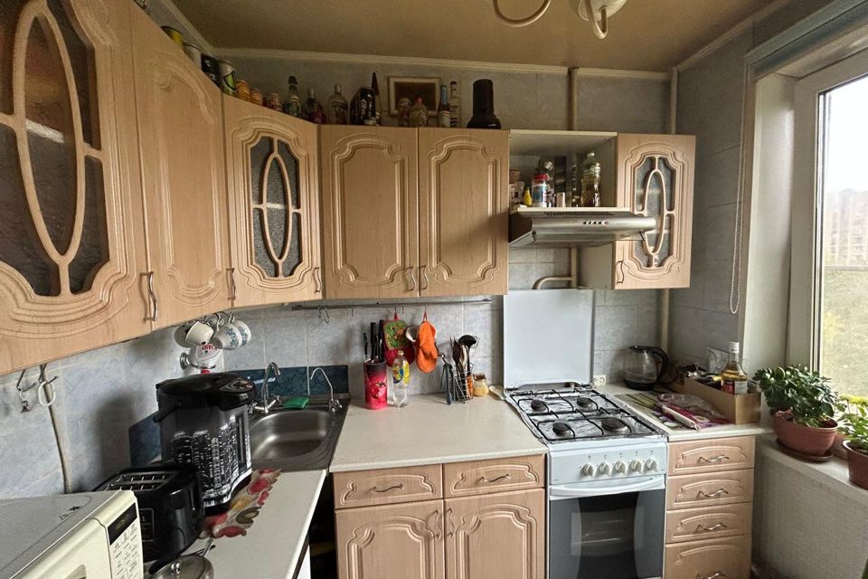 Продаётся 4-комнатная квартира, 62.5 м²