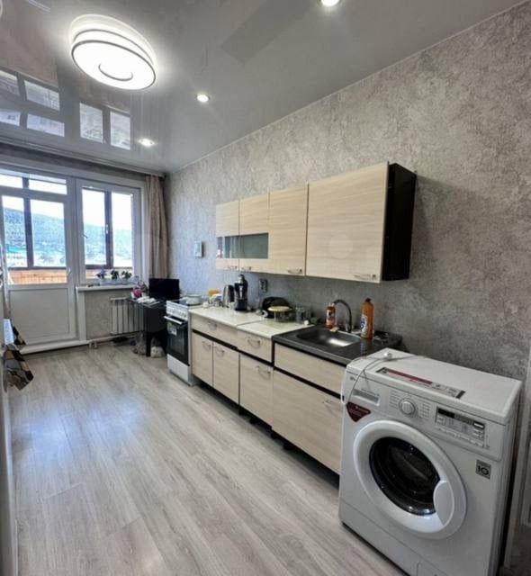 Продаётся 3-комнатная квартира, 75.2 м²