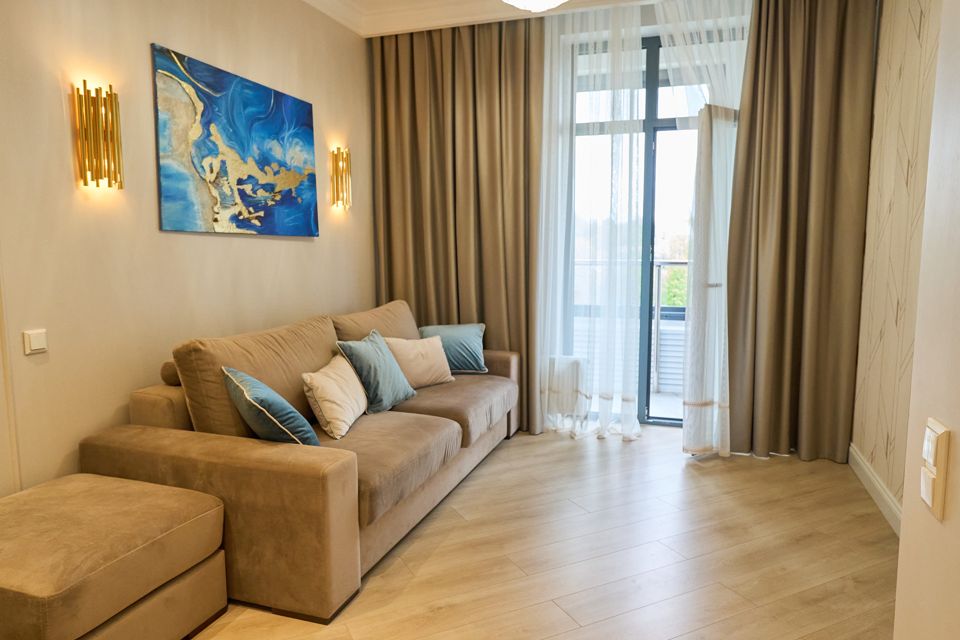 Продаётся 2-комнатная квартира, 66.6 м²