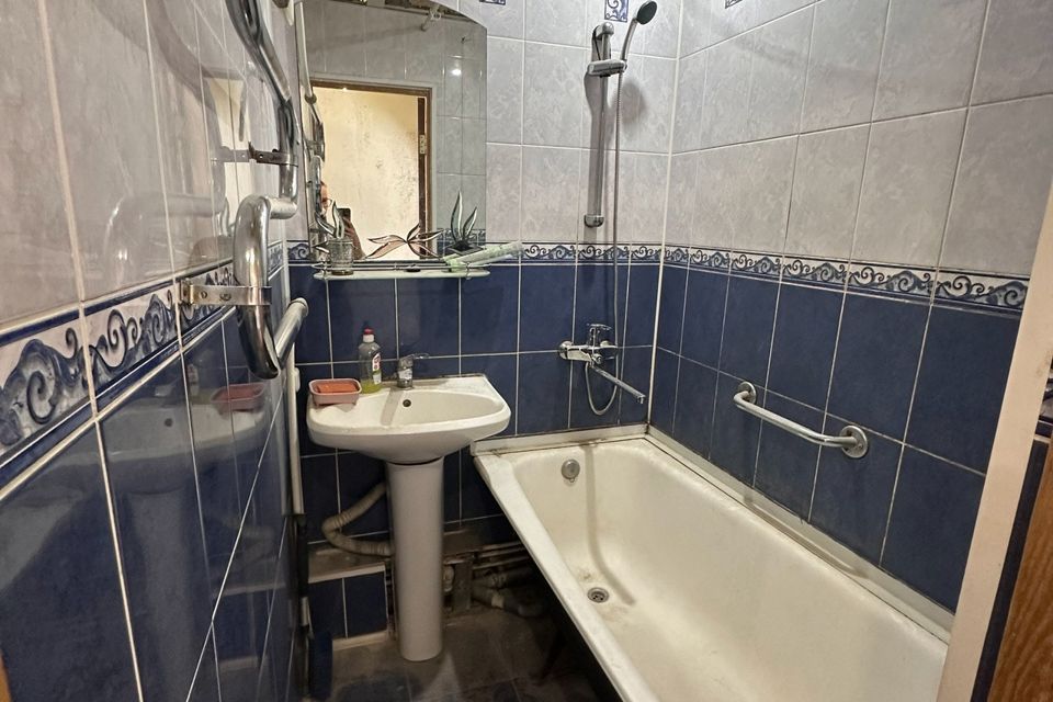 Продаётся 3-комнатная квартира, 55.4 м²
