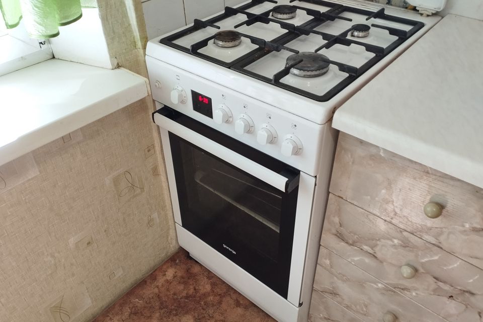 Продаётся 4-комнатная квартира, 98 м²
