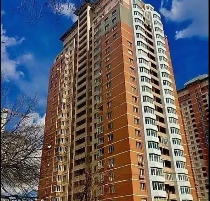 Продаётся 2-комнатная квартира, 115 м²