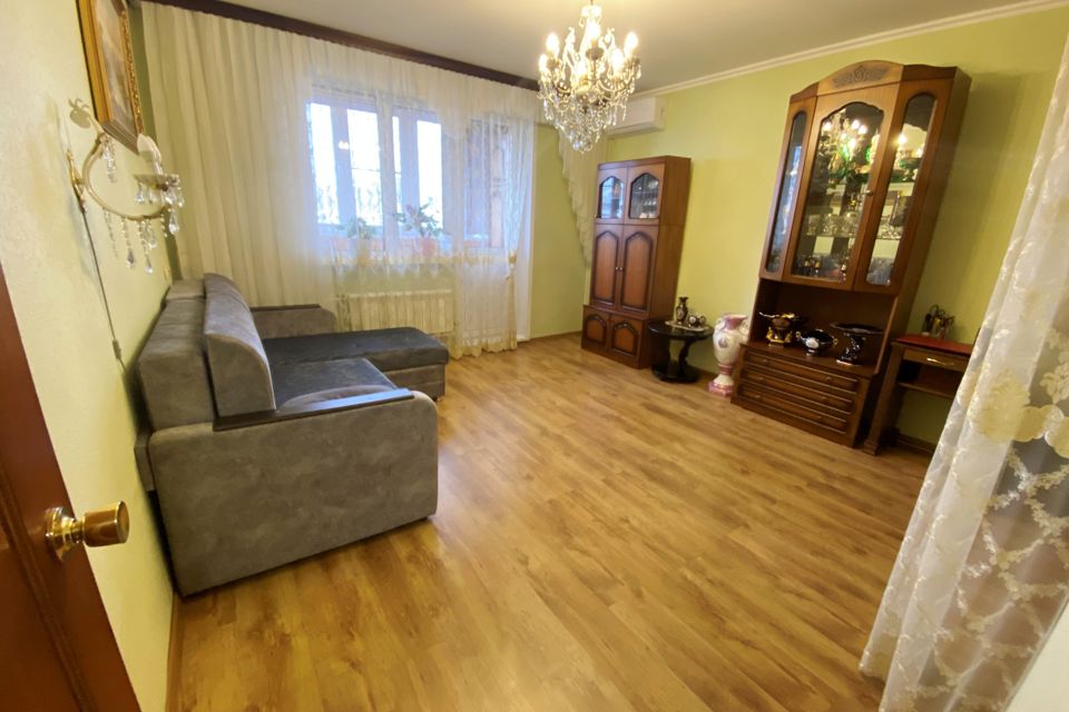 Продаётся 1-комнатная квартира, 41 м²