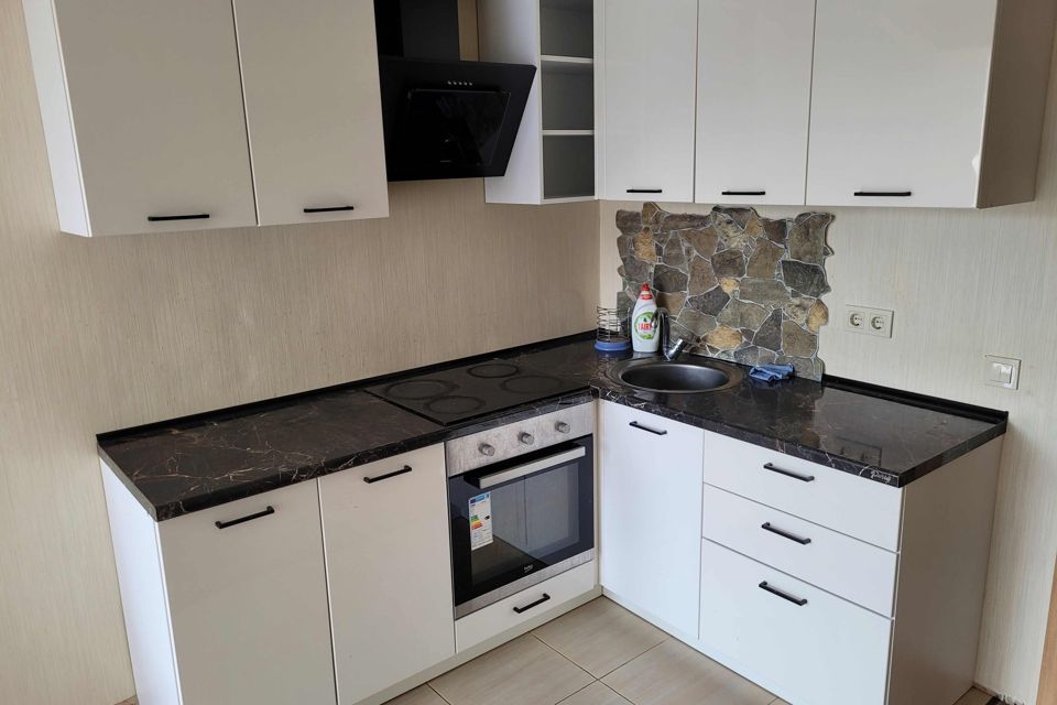 Сдаётся 2-комнатная квартира, 63.7 м²