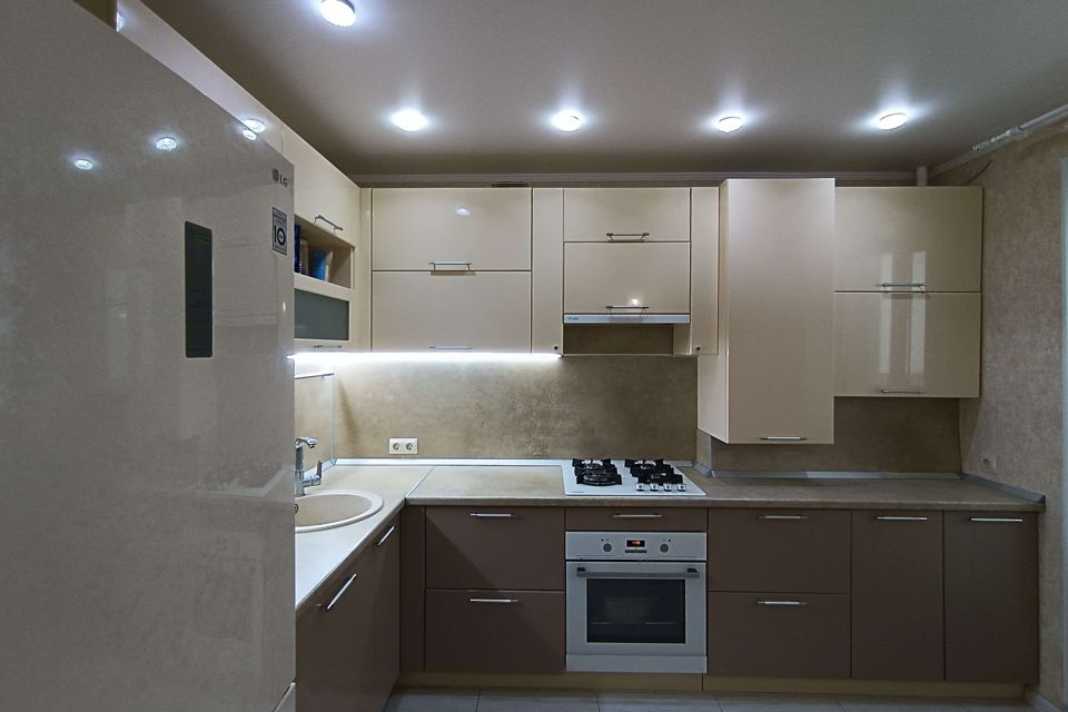 Продаётся 2-комнатная квартира, 61 м²
