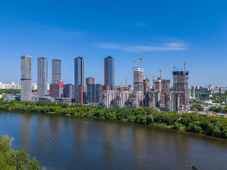 Продаётся 1-комнатная квартира, 42 м²