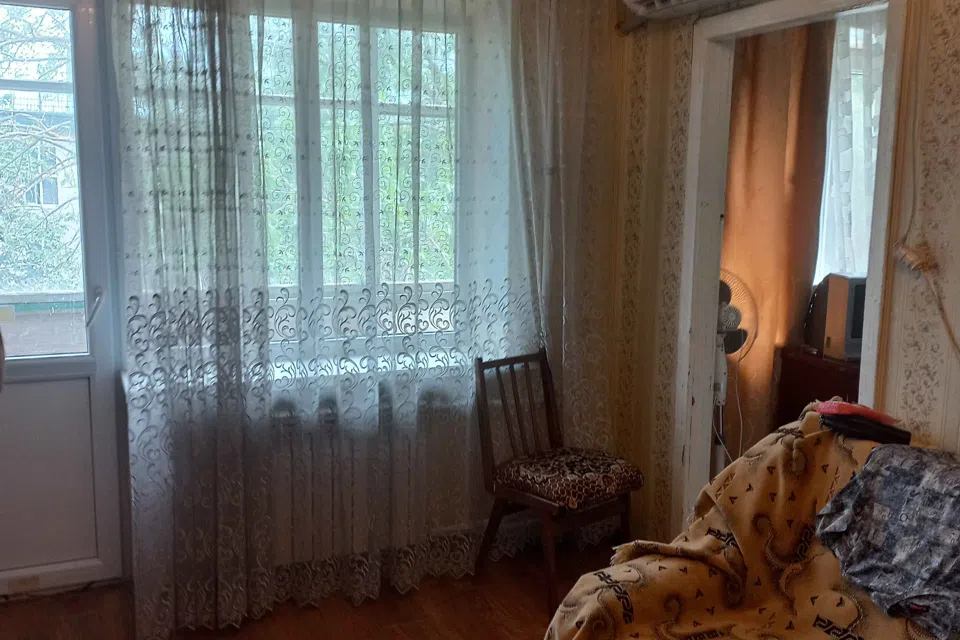 Продаётся 3-комнатная квартира, 43 м²