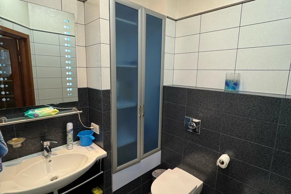 Продаётся 3-комнатная квартира, 103 м²