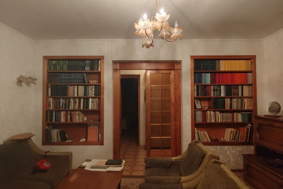 Продаётся 4-комнатная квартира, 82.9 м²