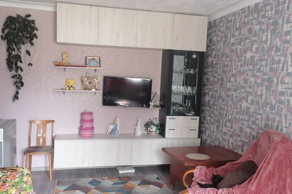 Продаётся 2-комнатная квартира, 42.4 м²