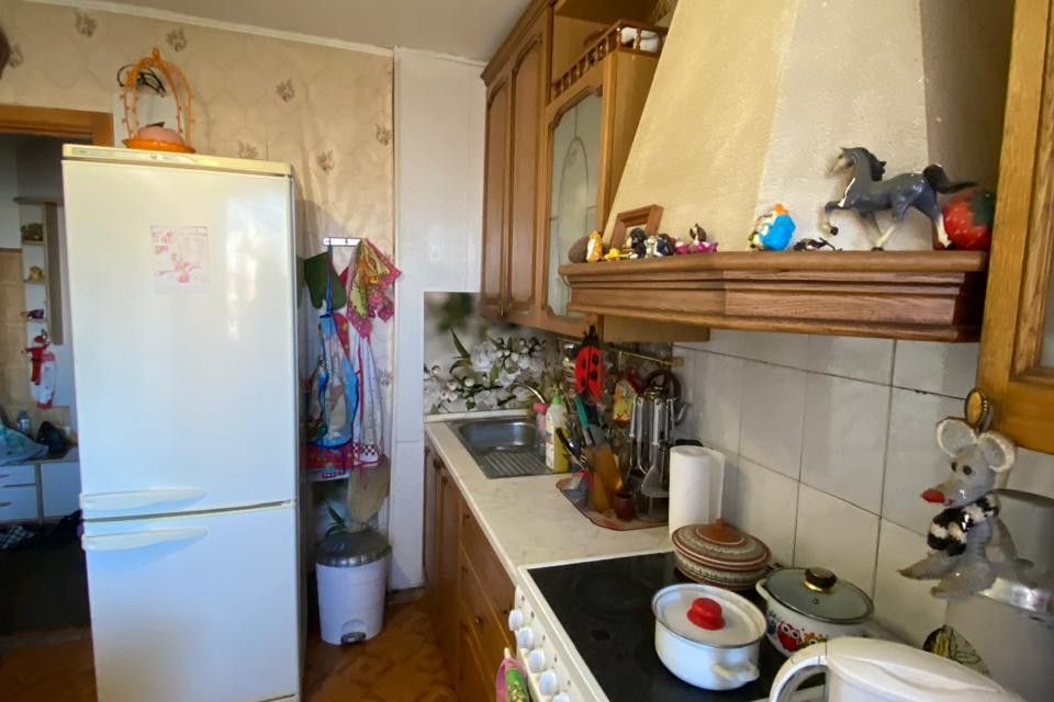 Продаётся 3-комнатная квартира, 61.5 м²