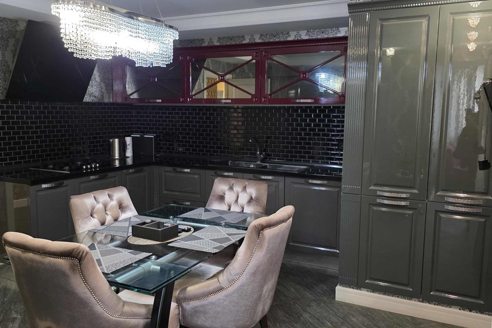 Продаётся 3-комнатная квартира, 90 м²
