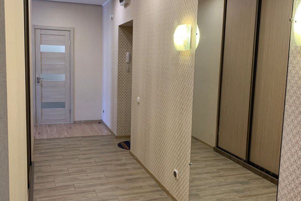 Продаётся 3-комнатная квартира, 72.7 м²