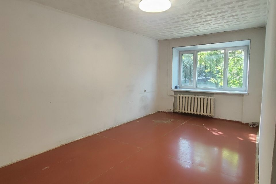 Продаётся 3-комнатная квартира, 56.9 м²