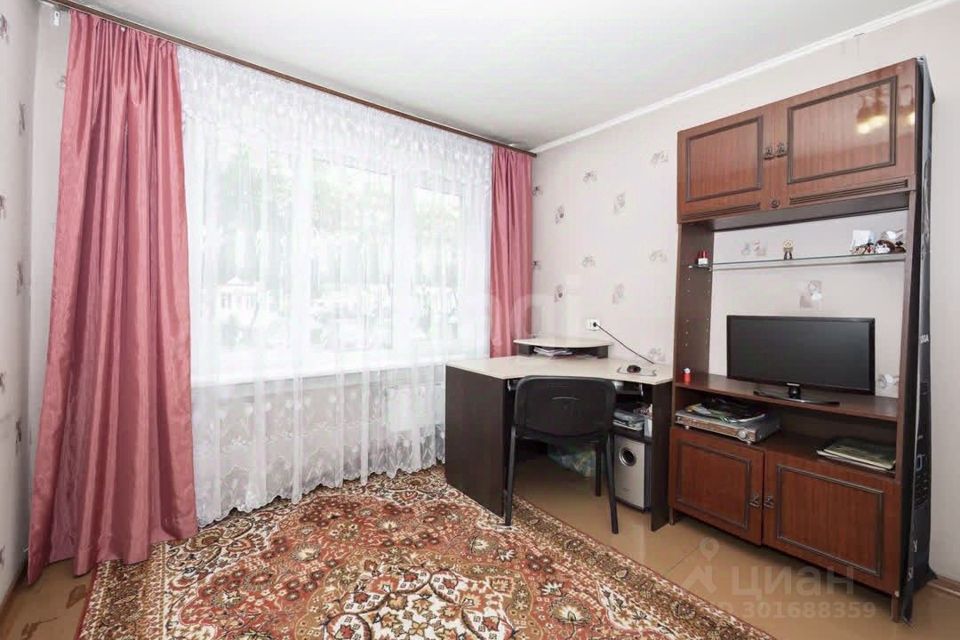 Продаётся 3-комнатная квартира, 60 м²