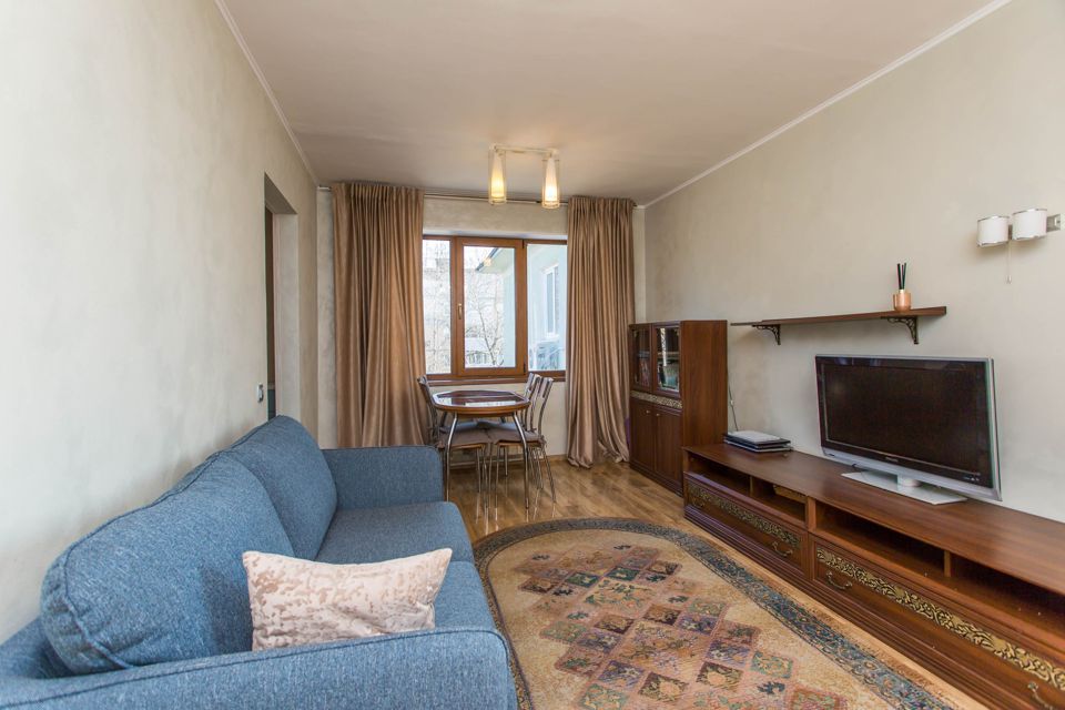 Продаётся 3-комнатная квартира, 61.8 м²