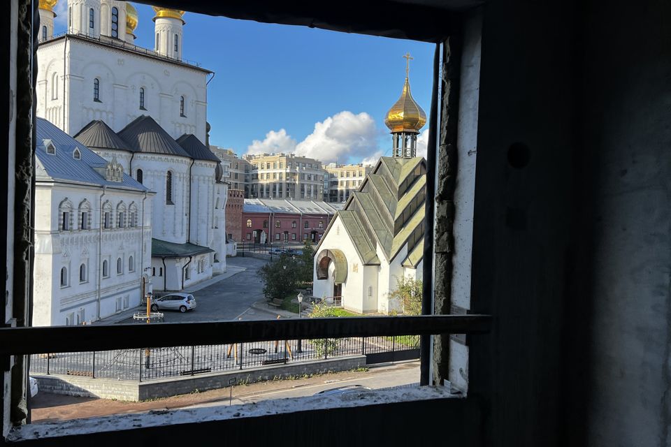 Продаётся 3-комнатная квартира, 125 м²